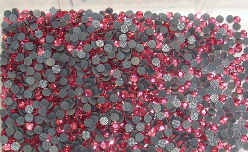 720 pc (5 gross) 3mm/10ss FUCHSIA hot fix rhinestones DIY