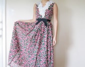 SALE Vintage Maxi Dress / 60s Floral Dress / Extra Small