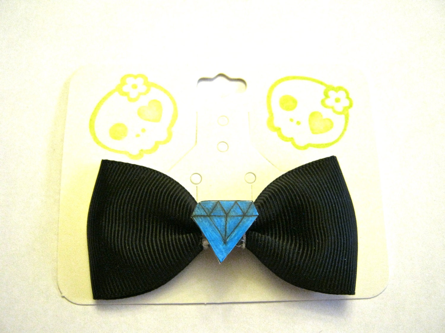 Diamond bow