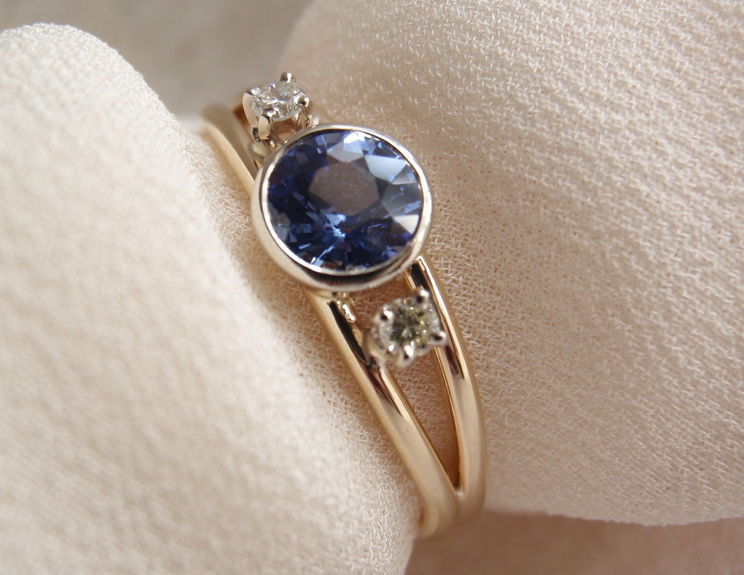 Blue Sapphire 14k Yellow Gold Ring Natural Fancy Lavender