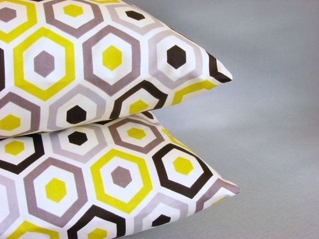 Beehive sunshine 16 inch handmade cushion pillow cover