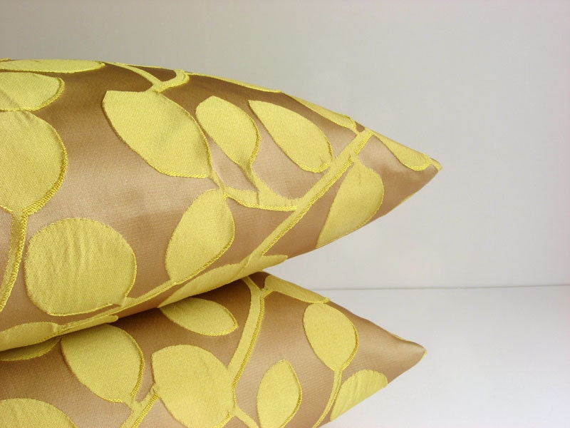 Throw pillow cover - 16x16 pillow cover - 3d leaves champagne