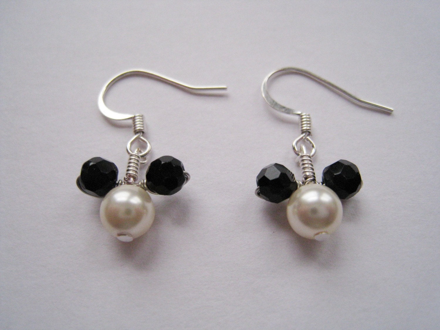 DISNEY - Mickey Mouse Themed Beaded Earrings