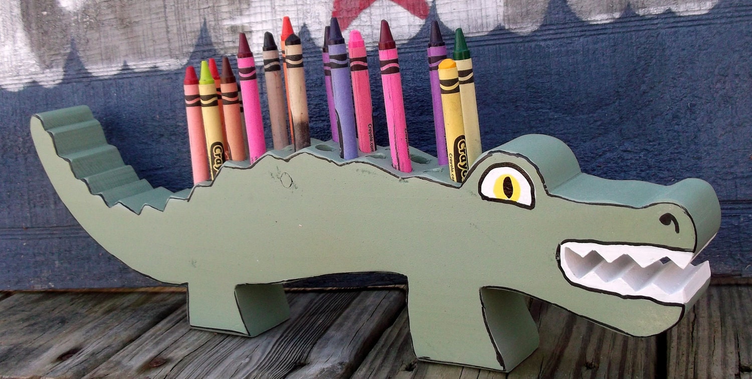 Alligator Crayon Holder, Wood, Hand painted