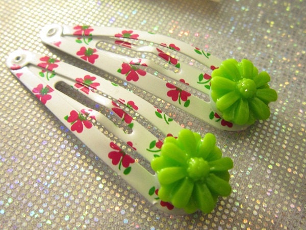 Flower Hair Clip -  Girl Barrettes - Gift Under 5