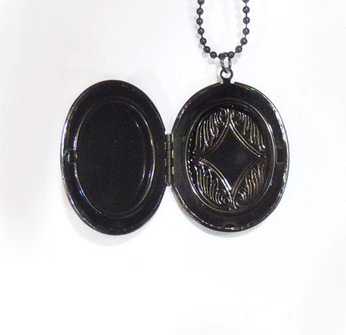 Emerald Bewitched -- Wearable Art Locket Necklace---Mothers Day Gift