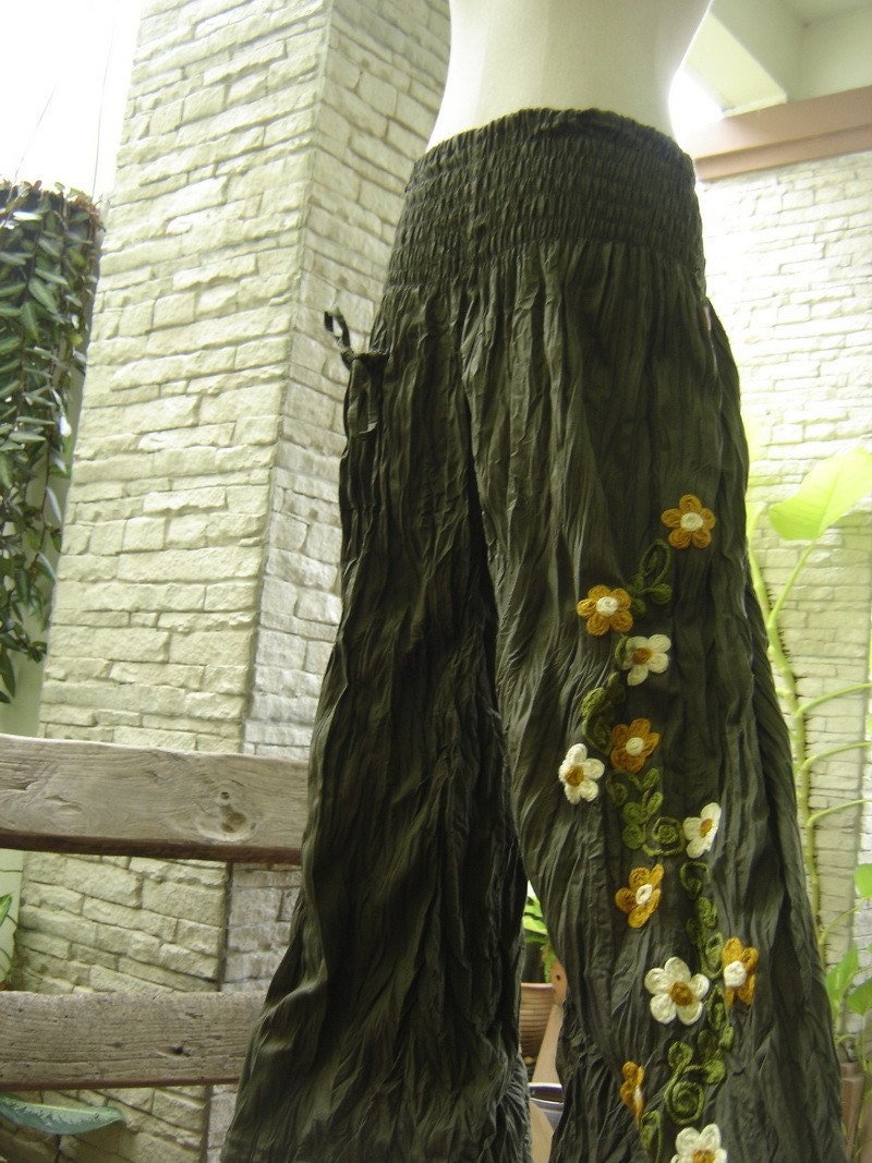 Nothing to Worry About Pants - Olive Green