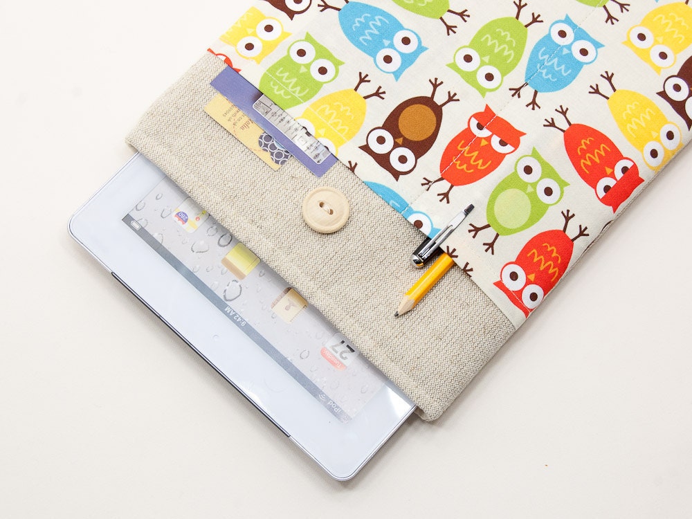 Ipad Case. Ipad bag. Ipad sleeve. Ipad cover with colorful owls pocket and button closure. Ipad 2 bag padded. Custom size orders available