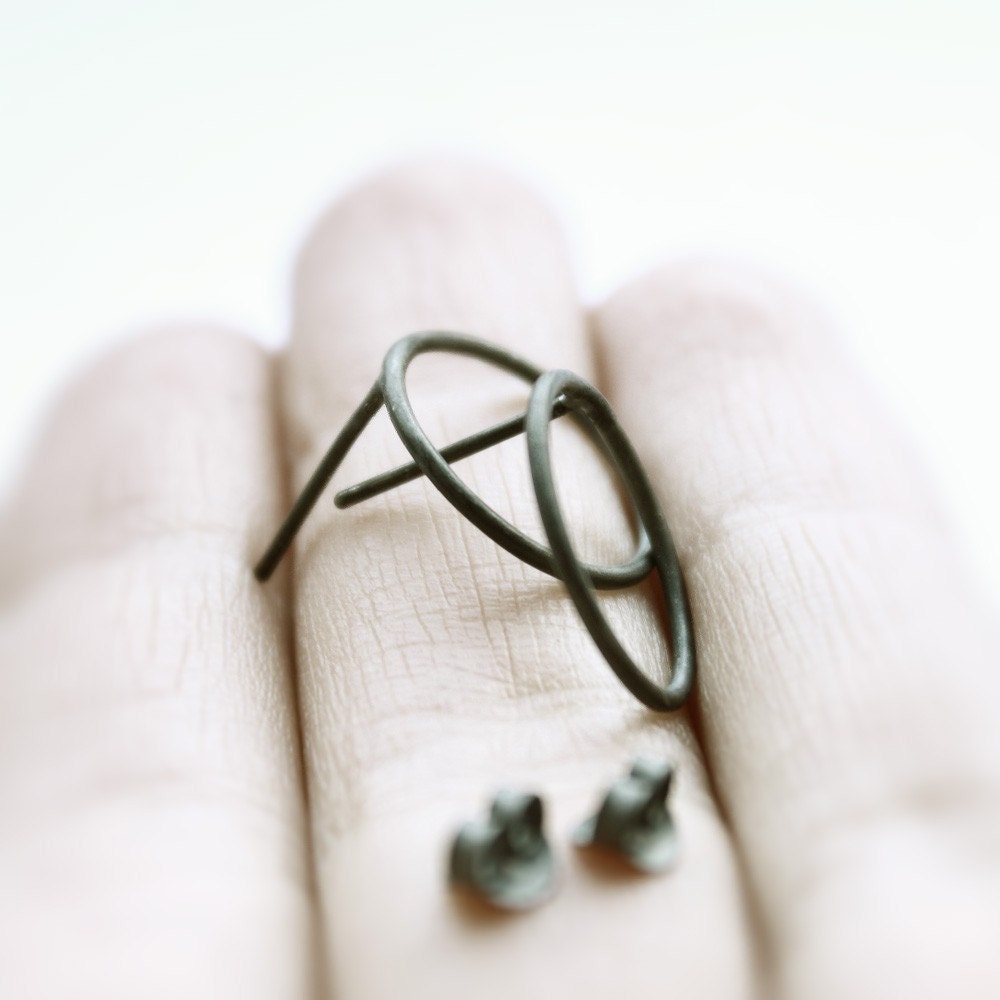 Circles . oxidized sterling silver post earrings
