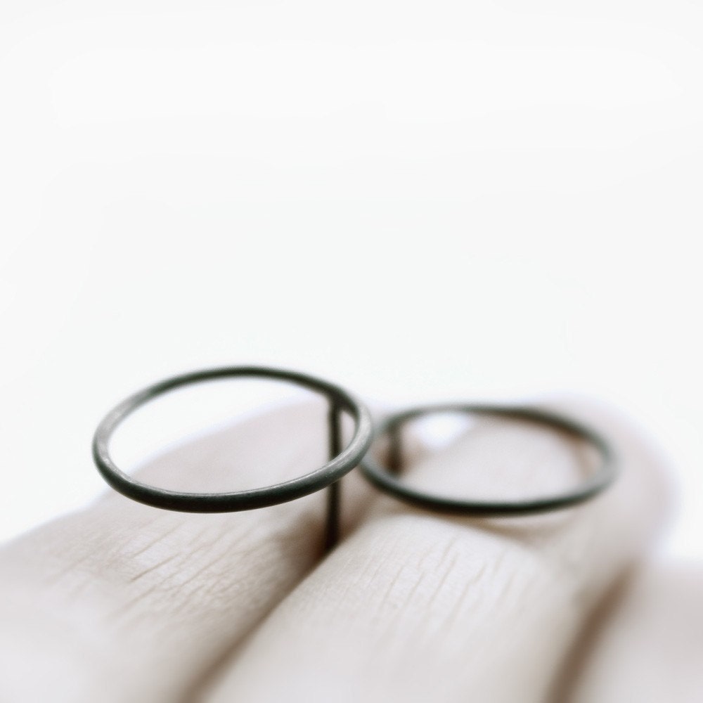 Circles . oxidized sterling silver post earrings