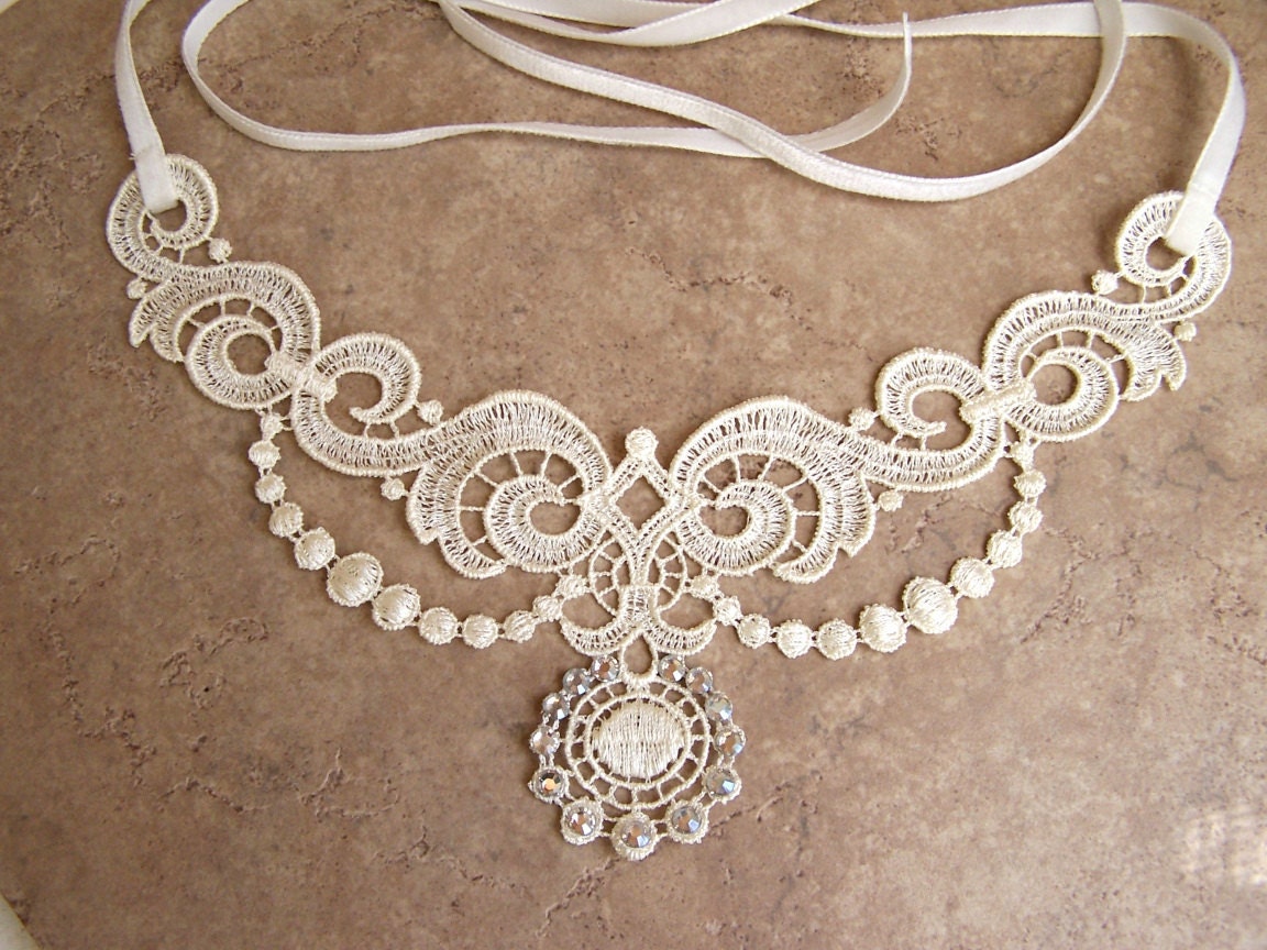 Lotus ivory lace choker with crystals