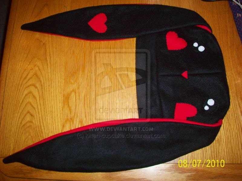 black heart bunny hat