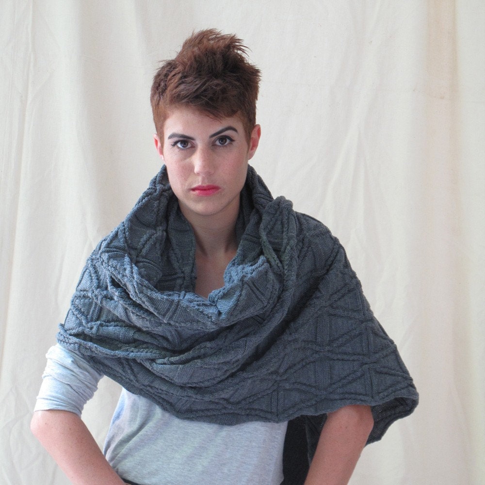 Unisex knitted gray scarf  Ladies Winter Chunky Luxury Designs scarves