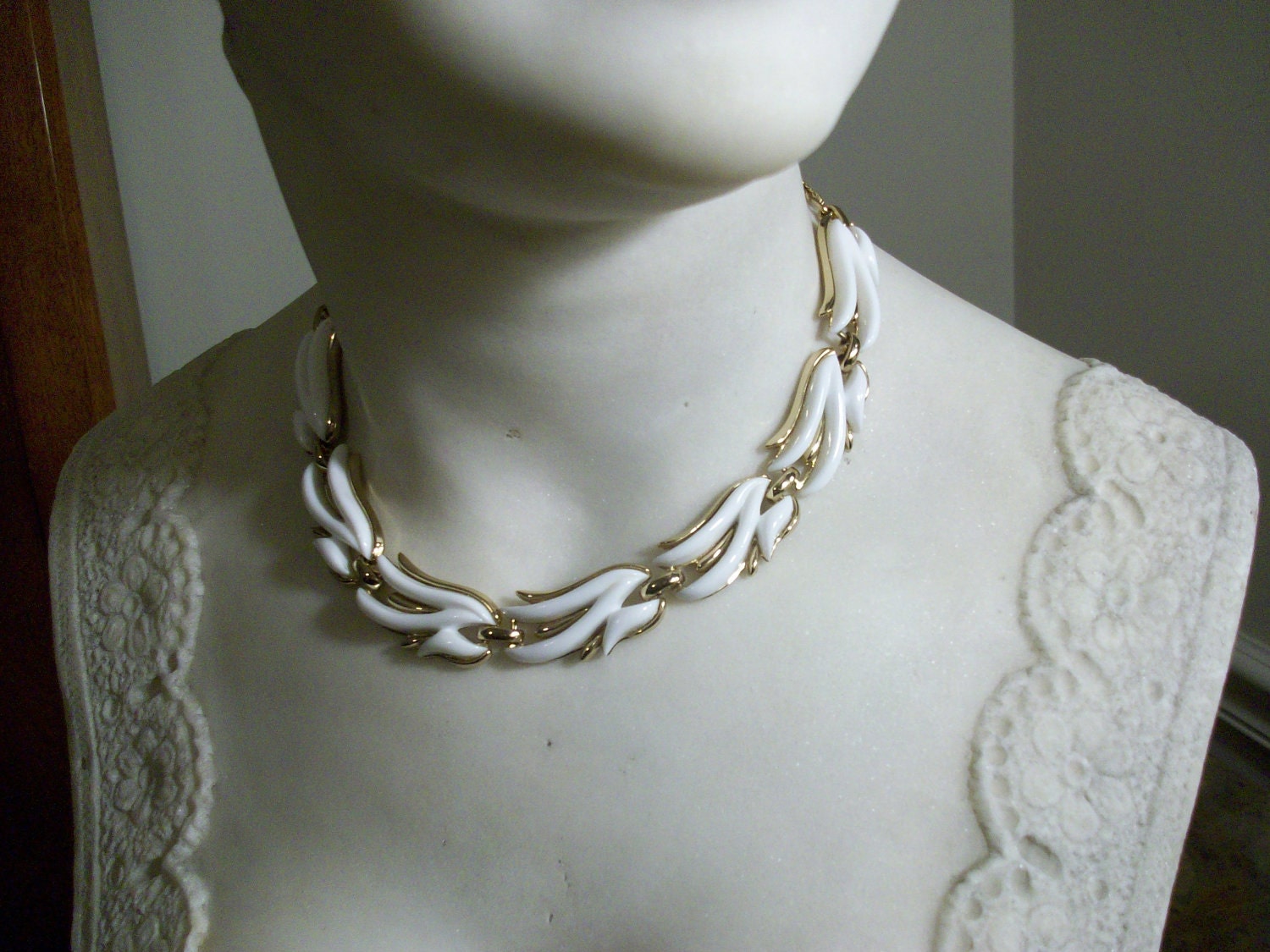 Monet Gold White Enamel Designer Fashion Choker Necklace