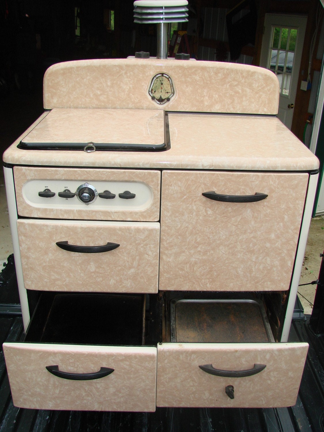Vintage Antique Art Deco Norge Porcelain Stove circa 1925-1930