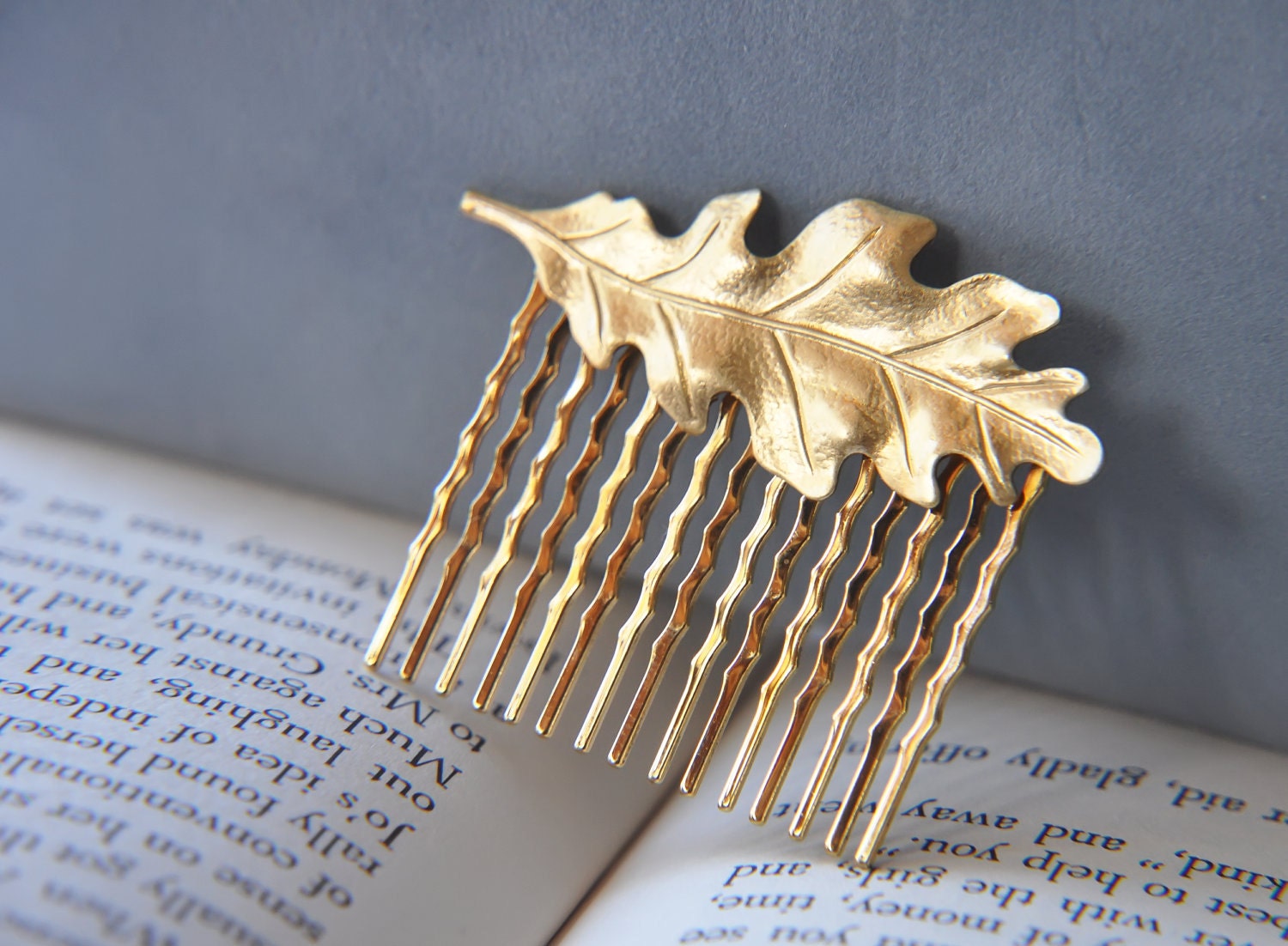 Gold Oak Leaf - Brass Hair Comb - Autumn - Fall - Folliage - Thanksgiving Holiday Fashion Accessory