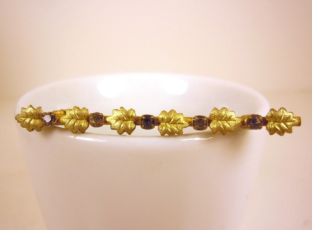 Vintage Pin Amethyst Glass and Gold Leaves