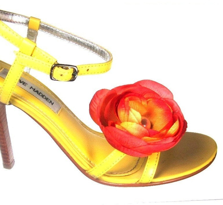 Magnetic Sunset Orange Ranunculus Flower Shoe Clip Pin Brooch by Hot Magnets