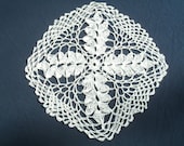 Roundish Wheat pattern Silk Nylon blend Doily