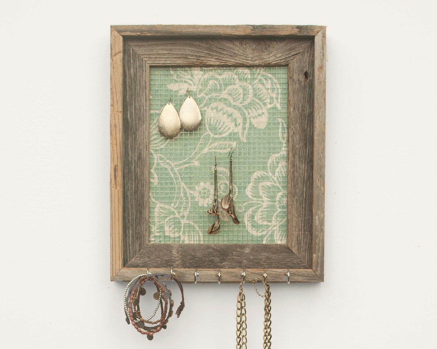 By The Seashore Rustic Jewelry Holder - Mint Green - 8 x 10