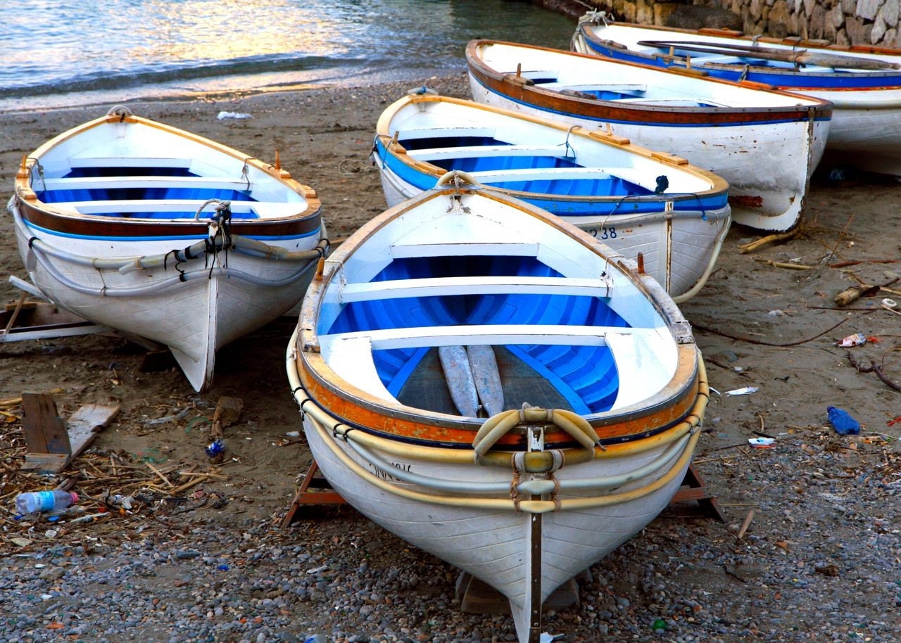 Capri Boat