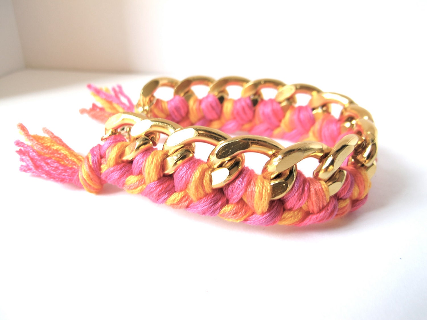 Woven Friendship bracelet in PINK
