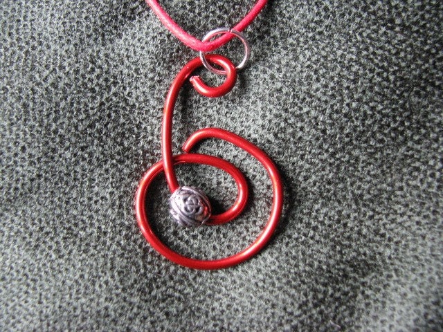 Red wire pendant