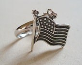 Flag Ring Silver Jewelry USA Patriotic Jewellery July 4th Stars and Stripes Dangle Charm Adjustable