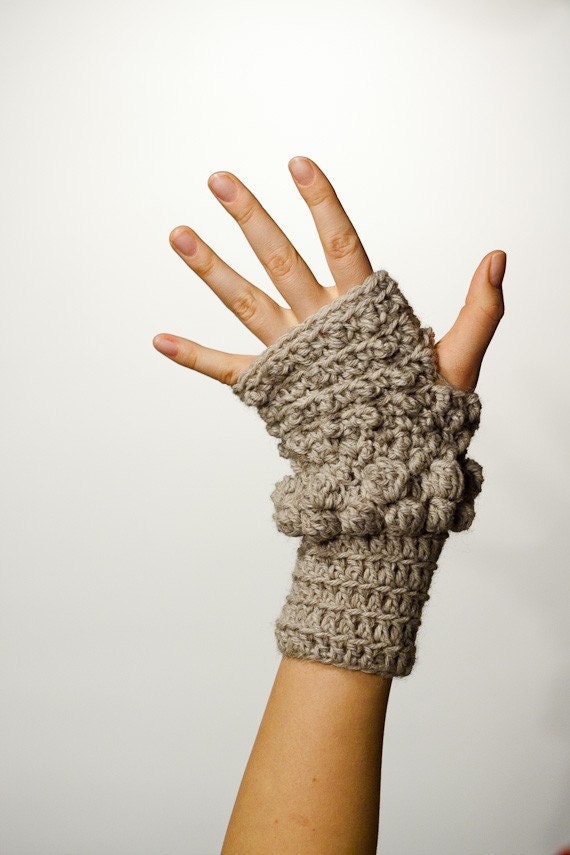 PDF CROCHET PATTERN Gloves Dusty Morning - Fingerless mittens beige bubble hand warmers