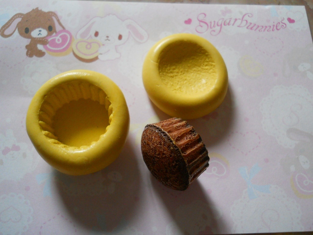 Large Cupcake/Tart/muffin Bottom and top Two molds (soap, wax, resin, pmc, polymer clay and air dry clay) (M613)