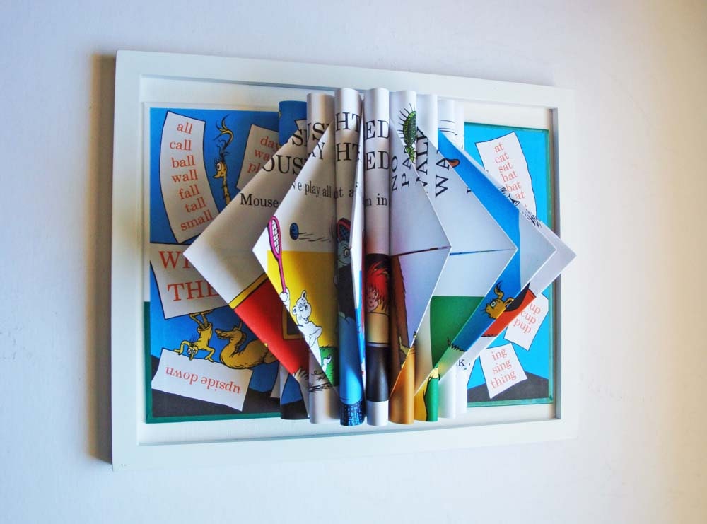 Dr. Seuss Art Baby Room with Frame