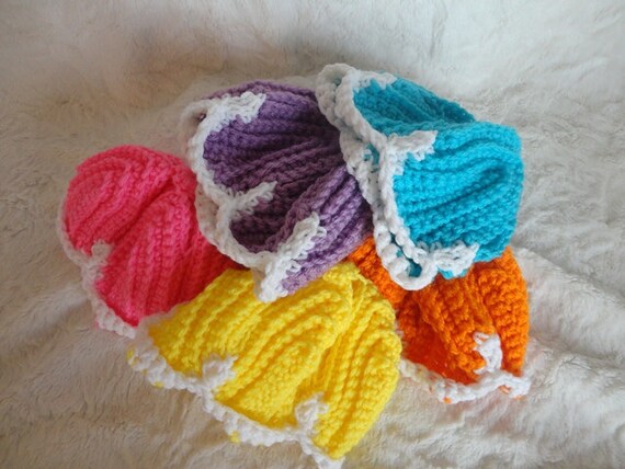 Flower Peddles Crocheted Baby Cap/Hat, Photo Prop, Baby Girl Newborn Size