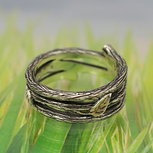 TWIG AND LEAF Band - Delicate Little Leaves. This ring in sterling silver