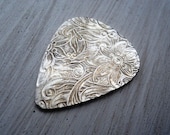 guitar Plectrum guitar pick SALE