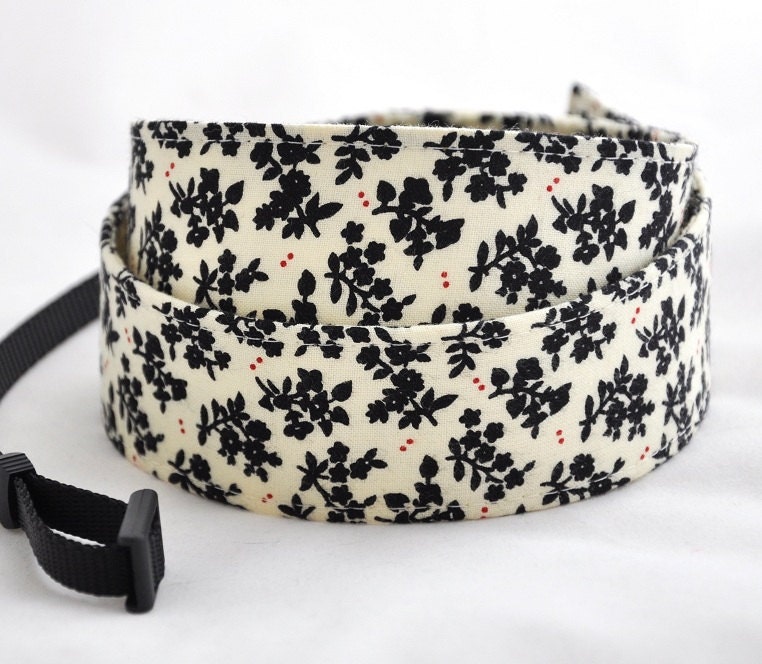 dSLR Camera Strap - Cream Vintage Inspired Floral - Spring Accessories Spring Fashion