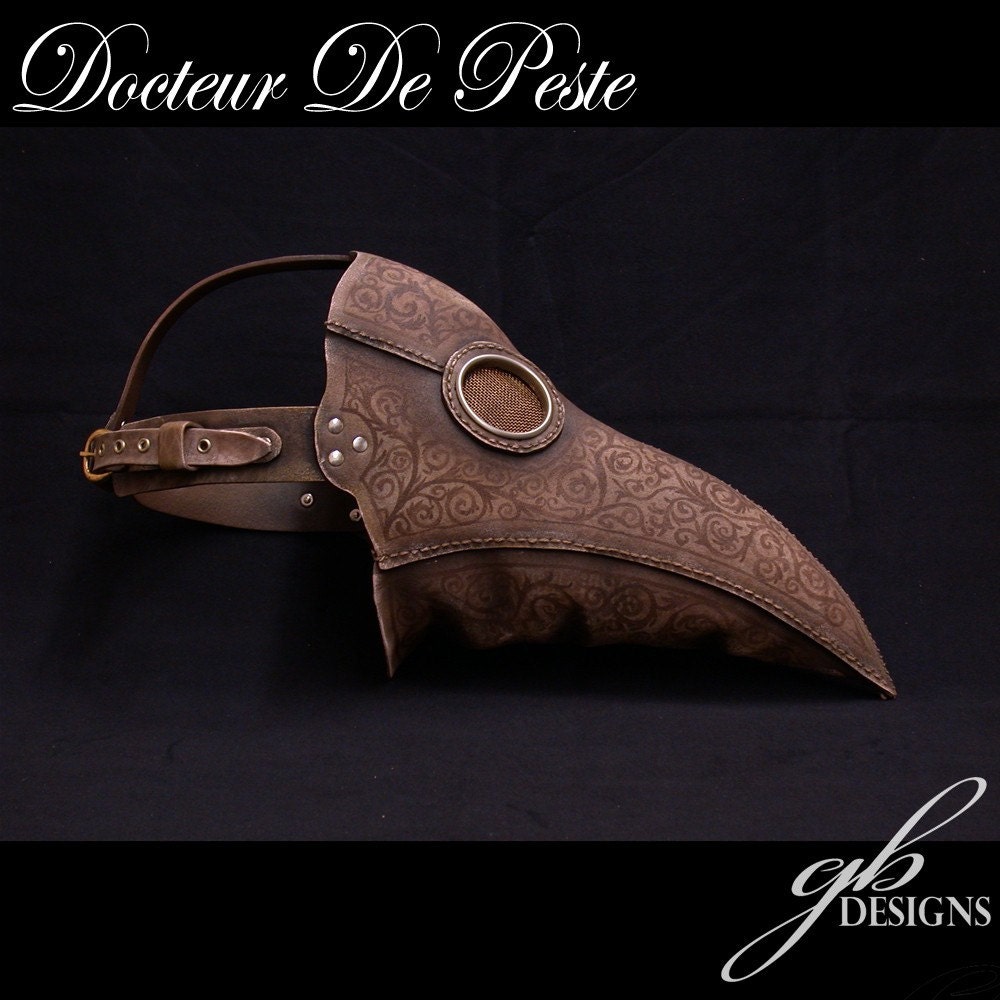 Elegant Edwardian steampunk filigreed plague doctor mask (Docteur De Peste)