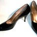 Stunning Sexy 1950s David Evins For I Magnin Co Black Leather Stilleto Heels Pumps Gold Piping Mint Condition 9.5AA