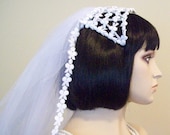 Vintage Wedding Veil ... 1950s Blusher With Daisy Patterned Trim Cap