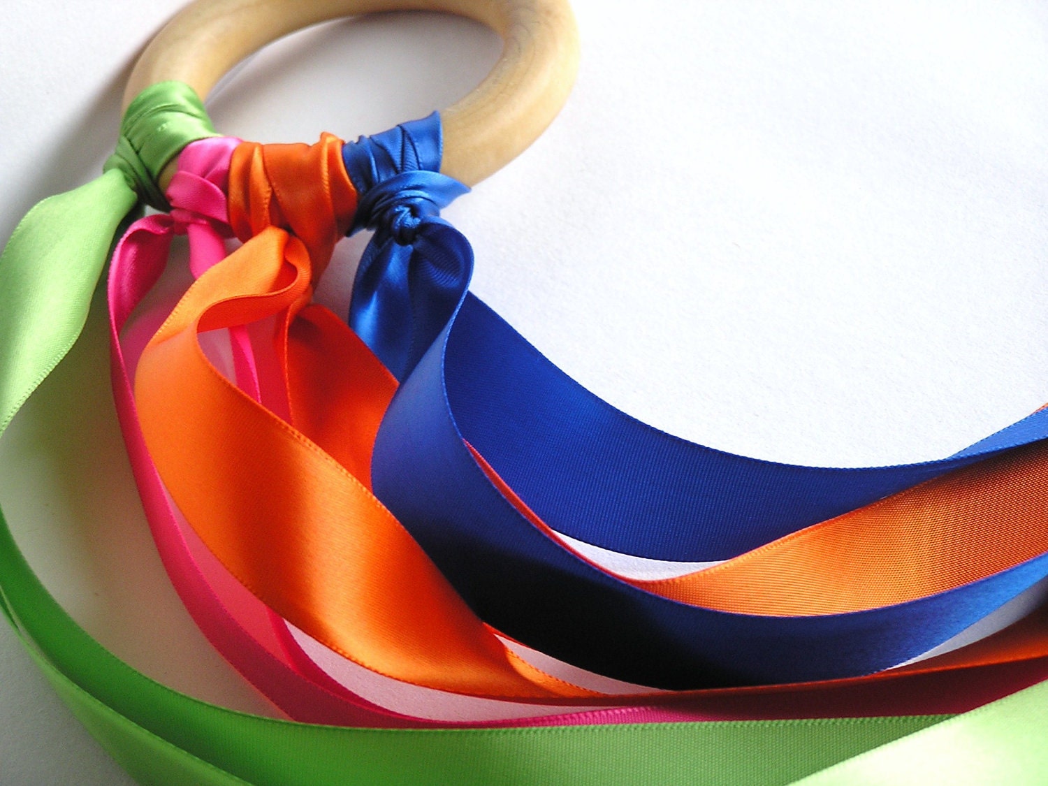 Eco- Friendly-Game- Kids- Wood-Wooden -Waldorf- Kids -Toy-Natural  Wood Toy -Fly Me- PARTY- Wood Ring Hand Kite
