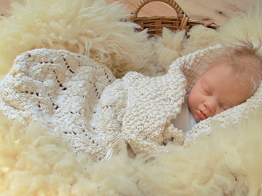 Organic Baby Cocoon, Vanilla Wave Pattern