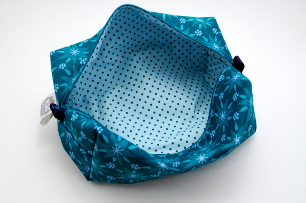 Large Box Bag, Cosmetic Case or Project Bag - Turquoise 1001 Peeps Lizzy House Fabric