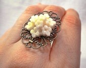 Ivory Bouquet Flower Ring - FREE Shipping