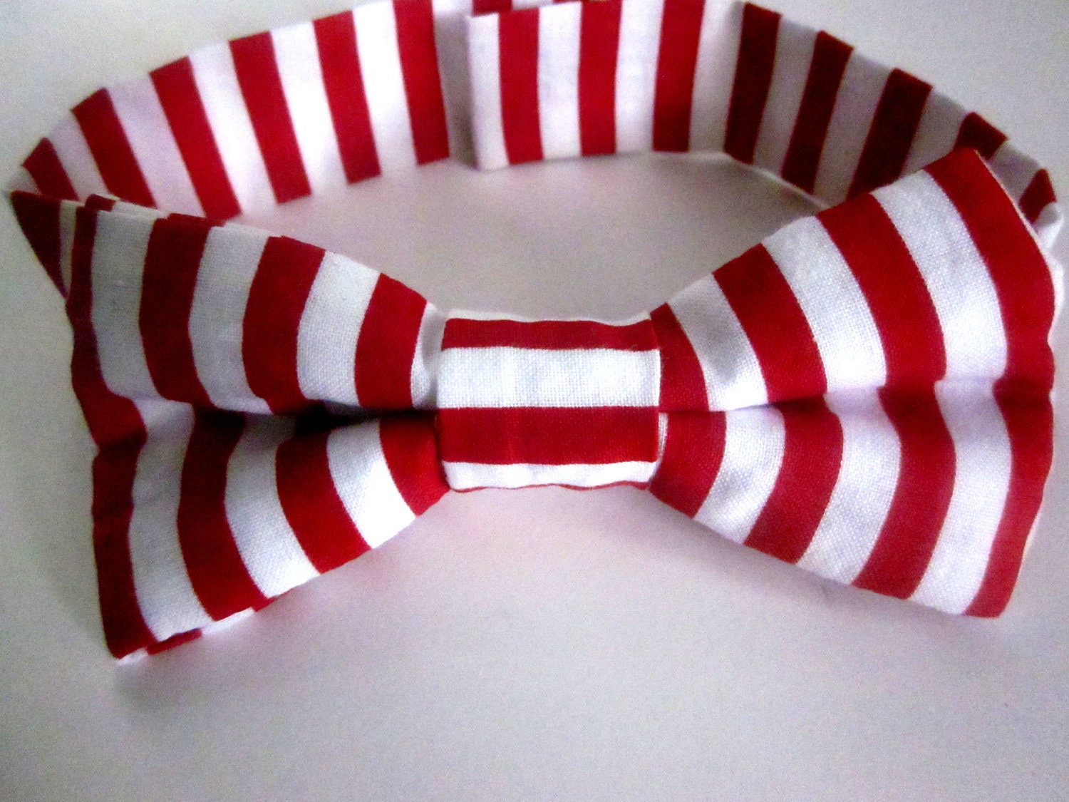 Boys Bow Tie in Red and White Stripes READY TO SHIP - Weddings, Photography Prop, Special Occassion