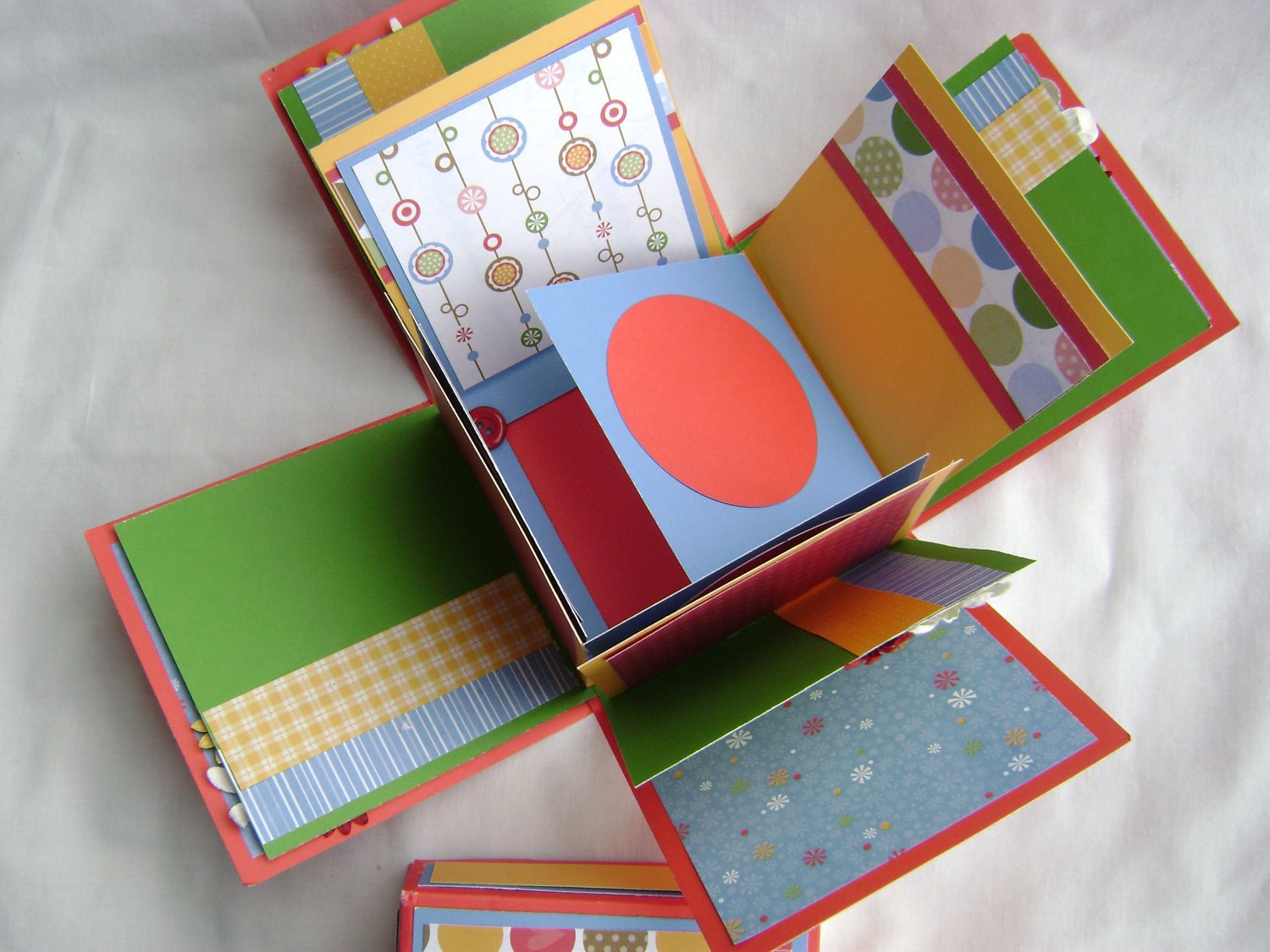 scrapbook in a box exploding scrapbook mini album
