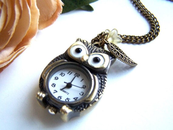 the mister owl pocket watch (necklace).