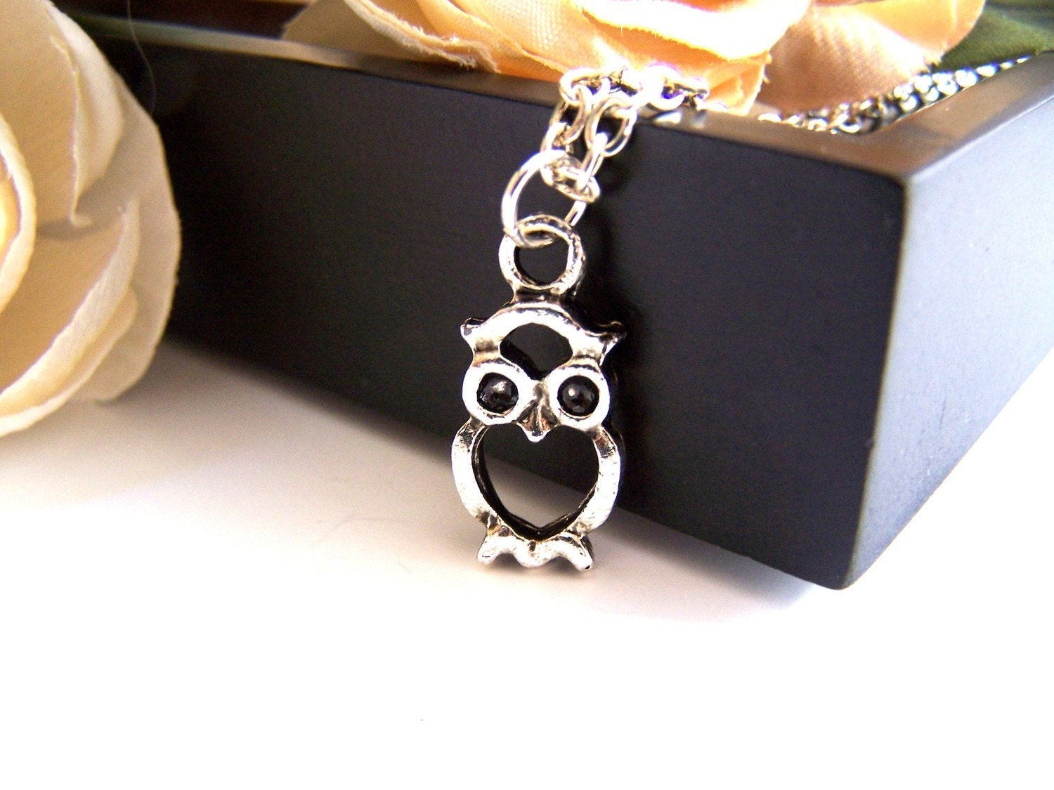 the i heart owls necklace.
