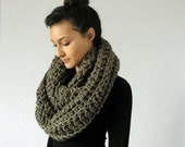 The Bastille, Chunky Infinity Scarf - BARLEY