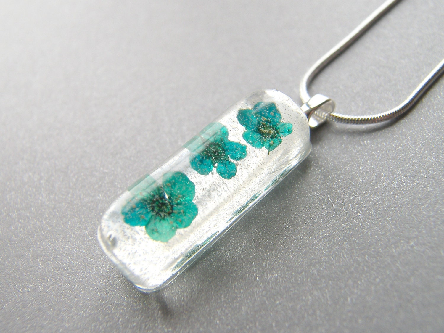 Turquoise Pressed Flower Necklace, Real Flower, Botanical Necklace, Woodland, Resin Pendant, Eco Friendly