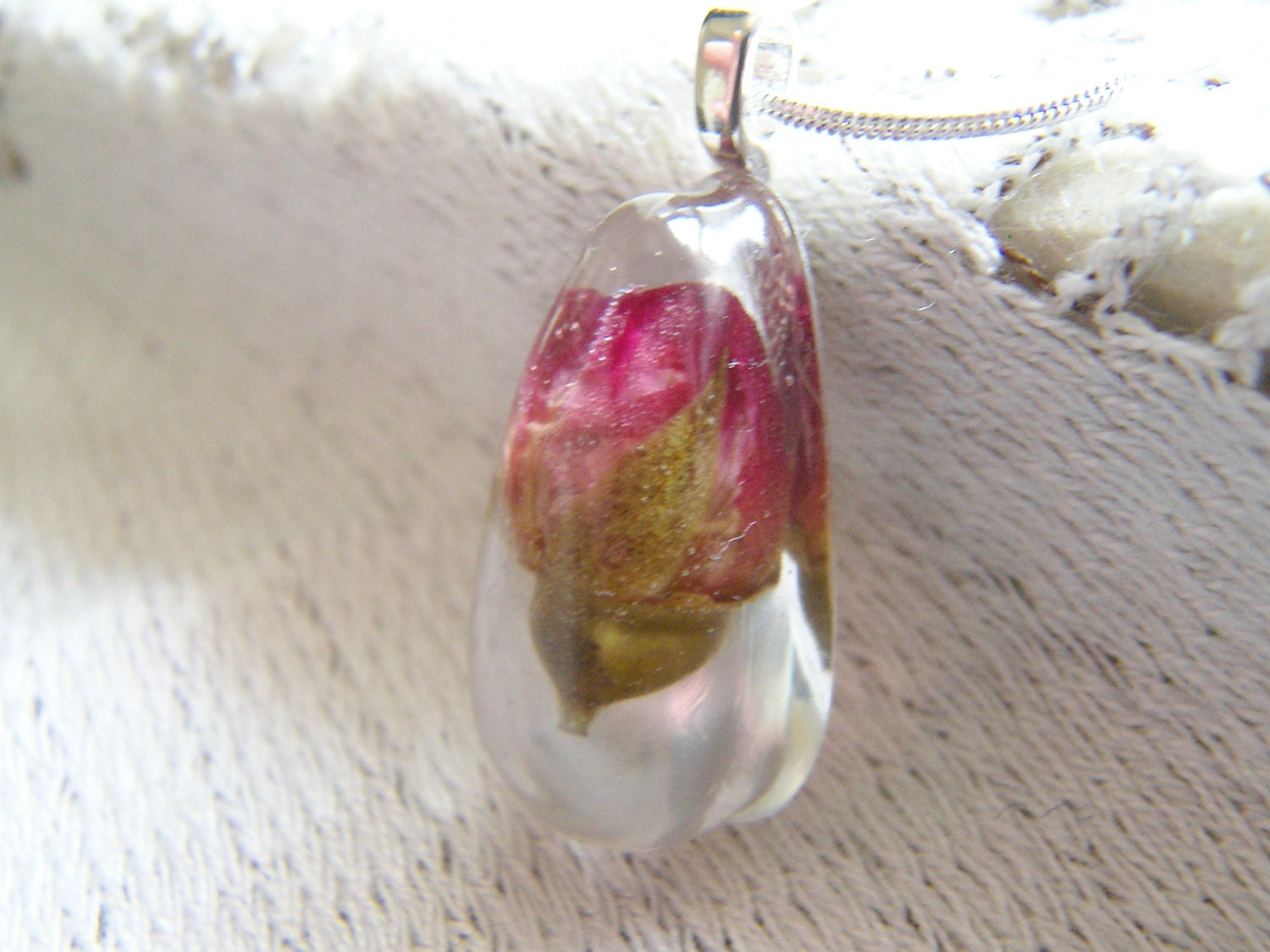 Real Rosebud Necklace, Pressed Flower Resin, Teardrop, Nature, Botanical Necklace, Eco Friendly