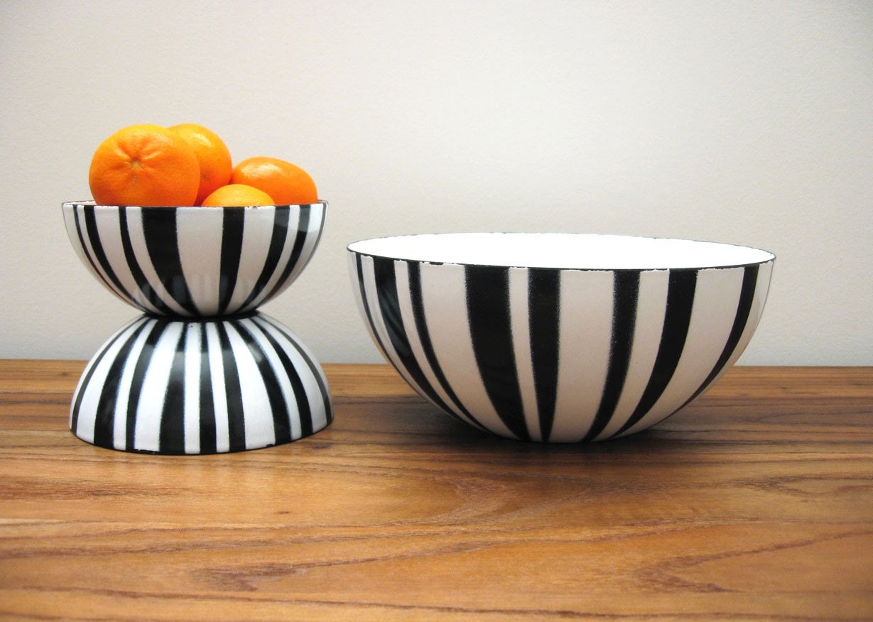 Set of 3 Cathrineholm Black and White Stripe Enamel Bowls